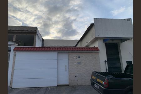Casa à venda com 225m², 3 quartos e 8 vagas