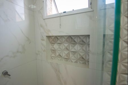 Banheiro de apartamento para alugar com 2 quartos, 49m² em Parque Dom Pedro Ii, Campinas