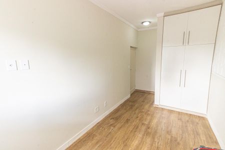 Suíte 1 de casa à venda com 3 quartos, 184m² em Vila Bertioga, São Paulo