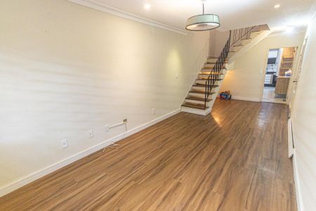 Sala de casa à venda com 3 quartos, 184m² em Vila Bertioga, São Paulo
