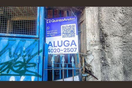 Plaquinha Instalada de casa para alugar com 3 quartos, 5m² em Jardim dos Manacas, São Paulo