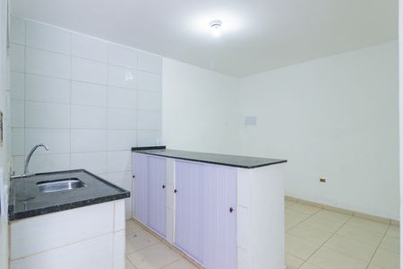 Cozinha de casa para alugar com 2 quartos, 64m² em Jardim Rincão, São Paulo