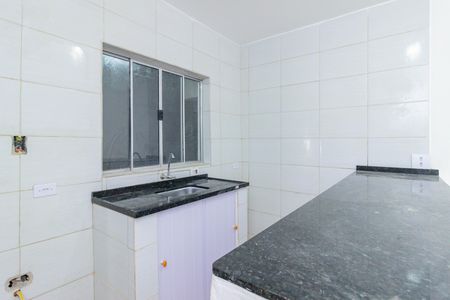 Cozinha de casa para alugar com 2 quartos, 64m² em Jardim Rincão, São Paulo