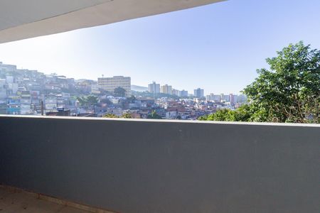 Vista Quarto 2 de casa para alugar com 2 quartos, 64m² em Jardim Rincão, São Paulo