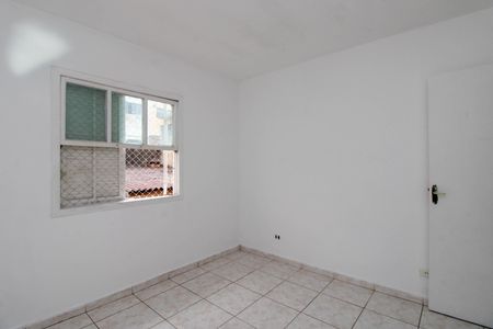 Quarto 1 de casa para alugar com 1 quarto, 85m² em Jardim Ouro Preto, Taboão da Serra
