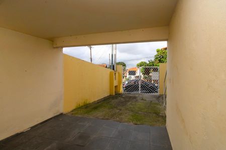 Garagem  de casa para alugar com 1 quarto, 85m² em Jardim Ouro Preto, Taboão da Serra