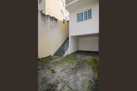 Garagem  de casa para alugar com 1 quarto, 85m² em Jardim Ouro Preto, Taboão da Serra