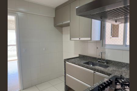 Apartamento para alugar com 75m², 2 quartos e 2 vagas Apartamento para alugar com 75m², 2 quartos e 2 vagasCozinha