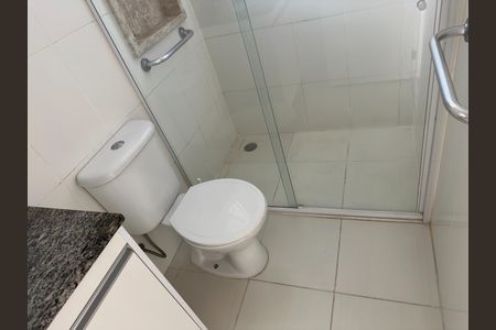 Apartamento para alugar com 75m², 2 quartos e 2 vagas Apartamento para alugar com 75m², 2 quartos e 2 vagasBanheiro Corredor