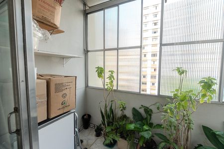Apartamento à venda com 120m², 2 quartos e sem vaga Apartamento à venda com 120m², 2 quartos e sem vagaSacada