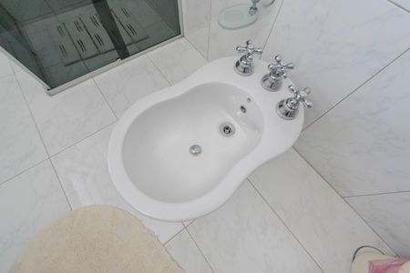 Apartamento à venda com 120m², 2 quartos e sem vaga Apartamento à venda com 120m², 2 quartos e sem vagaBanheiro