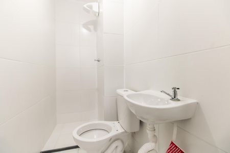 Banheiro  de apartamento para alugar com 2 quartos, 33m² em Vila Matilde, São Paulo