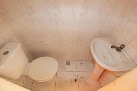 Casa para alugar com 180m², 4 quartos e 1 vaga Casa para alugar com 180m², 4 quartos e 1 vagaLavabo