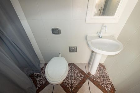 Casa para alugar com 180m², 4 quartos e 1 vaga Casa para alugar com 180m², 4 quartos e 1 vagaBanheiro da Suíte