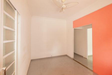 Casa para alugar com 180m², 4 quartos e 1 vaga Casa para alugar com 180m², 4 quartos e 1 vagaSala