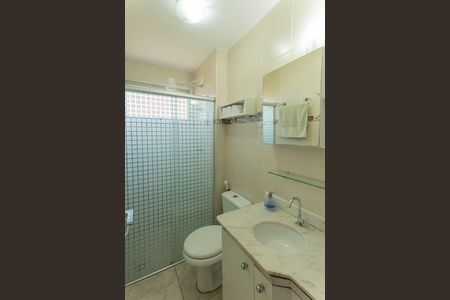 Apartamento para alugar com 90m², 3 quartos e 2 vagas Apartamento para alugar com 90m², 3 quartos e 2 vagasBanheiro social