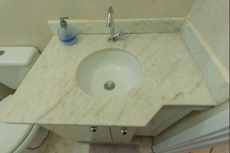 Apartamento para alugar com 90m², 3 quartos e 2 vagas Apartamento para alugar com 90m², 3 quartos e 2 vagasBanheiro social