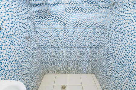 Casa de condomínio para alugar com 149m², 5 quartos e 1 vaga Casa de condomínio para alugar com 149m², 5 quartos e 1 vagaBanheiro