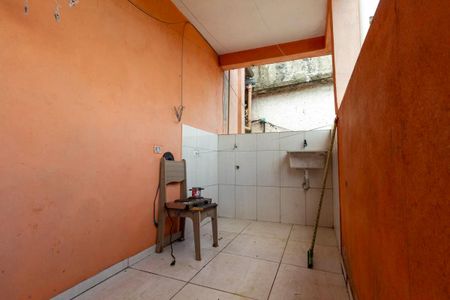 Casa para alugar com 55m², 2 quartos e 1 vaga Casa para alugar com 55m², 2 quartos e 1 vagaÁrea de Serviço