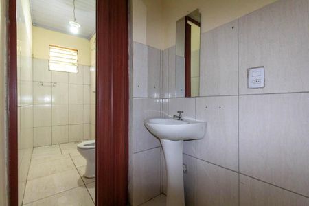 Casa para alugar com 55m², 2 quartos e 1 vaga Casa para alugar com 55m², 2 quartos e 1 vagaBanheiro