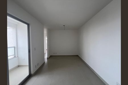 Apartamento para alugar com 68m², 2 quartos e 1 vaga Apartamento para alugar com 68m², 2 quartos e 1 vagaSala