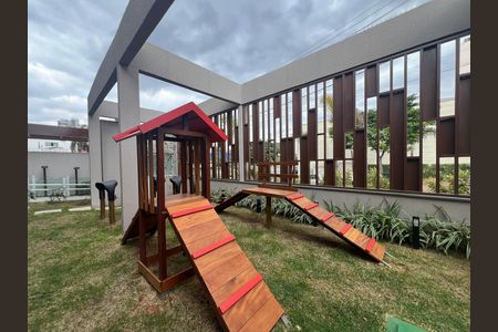 Apartamento para alugar com 68m², 2 quartos e 1 vaga Apartamento para alugar com 68m², 2 quartos e 1 vagaÁrea comum - Playground