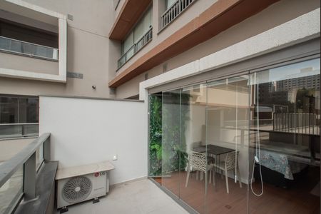 Studio para alugar com 37m², 1 quarto e sem vaga Studio para alugar com 37m², 1 quarto e sem vagaVaranda