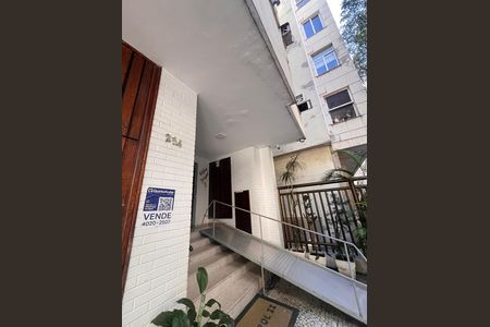 Placa  de kitnet/studio à venda com 1 quarto, 34m² em Copacabana, Rio de Janeiro