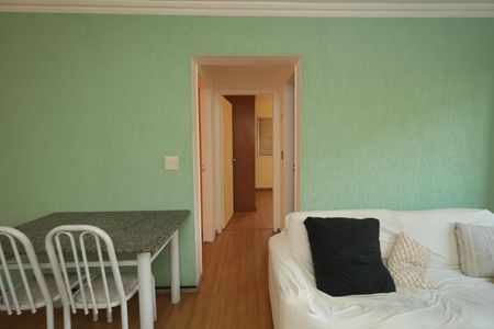 Apartamento para alugar com 65m², 2 quartos e 1 vagaSala