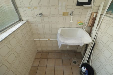Apartamento para alugar com 65m², 2 quartos e 1 vagaÁrea de Serviço