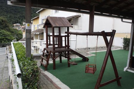 Casa de Condomínio para alugar com 4 quartos, 110m² em Taquara, Rio de Janeiro