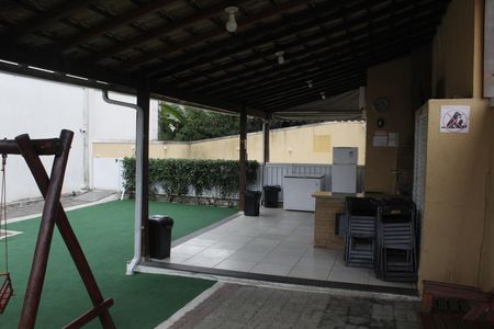 Casa de Condomínio para alugar com 4 quartos, 110m² em Taquara, Rio de Janeiro