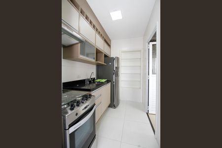 Cozinha de apartamento para alugar com 2 quartos, 85m² em Pinheiros, São Paulo