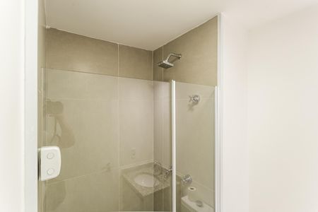 Banheiro de apartamento para alugar com 1 quarto, 32m² em Indianópolis, São Paulo