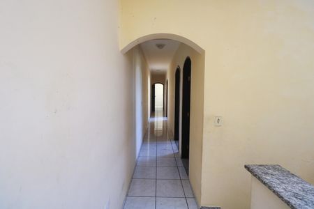 Casa para alugar com 276m², 3 quartos e 4 vagas Casa para alugar com 276m², 3 quartos e 4 vagasCorredor