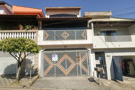 Fachada de casa para alugar com 3 quartos, 276m² em Jardim Marek, Santo André