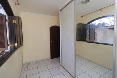 Casa para alugar com 276m², 3 quartos e 4 vagas Casa para alugar com 276m², 3 quartos e 4 vagasQuarto 2