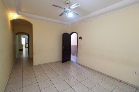 Casa para alugar com 276m², 3 quartos e 4 vagas Casa para alugar com 276m², 3 quartos e 4 vagasSala