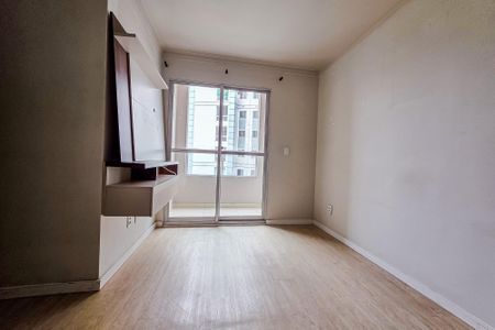 Sala de apartamento para alugar com 2 quartos, 50m² em Utinga, Santo André
