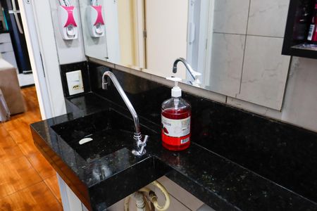 Banheiro de apartamento para alugar com 2 quartos, 45m² em Jardim Boa Vista (zona Oeste), Osasco