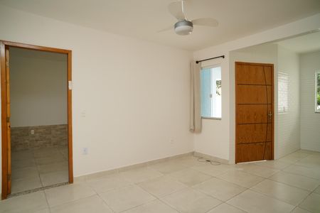Casa para alugar com 62m², 1 quarto e 2 vagas Casa para alugar com 62m², 1 quarto e 2 vagasSala