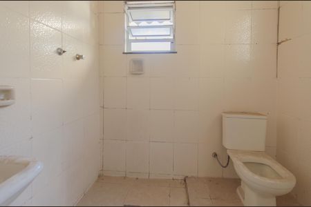 Banheiro de casa à venda com 2 quartos, 200m² em Vila Dom Pedro I, São Paulo