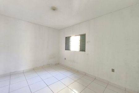 Casa para alugar com 50m², 1 quarto e 1 vaga Casa para alugar com 50m², 1 quarto e 1 vagaQuarto