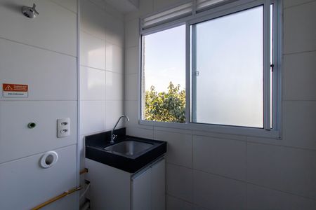 Area de Serviço  de apartamento para alugar com 2 quartos, 38m² em Vila Rio de Janeiro, Guarulhos