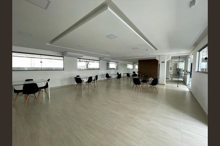 Apartamento para alugar com 38m², 2 quartos e 1 vaga Apartamento para alugar com 38m², 2 quartos e 1 vagaArea Comum - Salão de Festas