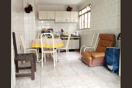 Foto 02 de casa à venda com 5 quartos, 150m² em Vila Rio Branco, São Paulo