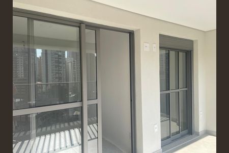Apartamento à venda com 70m², 2 quartos e 1 vaga Apartamento à venda com 70m², 2 quartos e 1 vagaVaranda