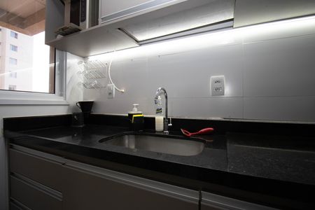 Apartamento à venda com 105m², 3 quartos e 3 vagas Apartamento à venda com 105m², 3 quartos e 3 vagasCozinha e Área de Serviço