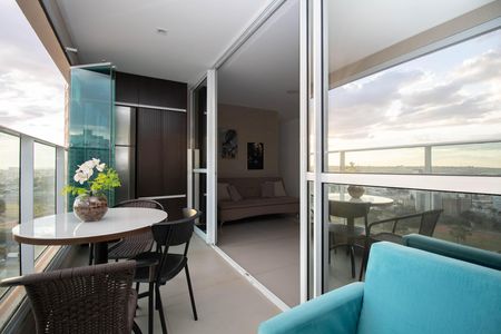 Apartamento à venda com 105m², 3 quartos e 3 vagas Apartamento à venda com 105m², 3 quartos e 3 vagasSacada