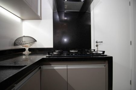 Apartamento à venda com 105m², 3 quartos e 3 vagas Apartamento à venda com 105m², 3 quartos e 3 vagasCozinha e Área de Serviço